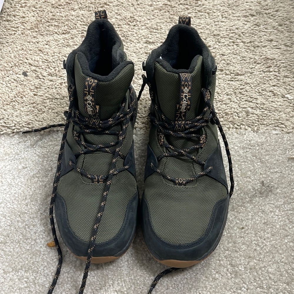 Columbia hiking boots